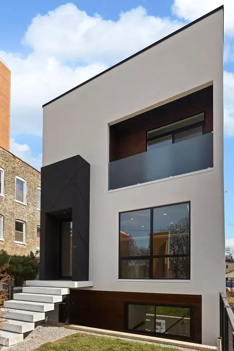 827 N Bishop St, Chicago, IL 60642