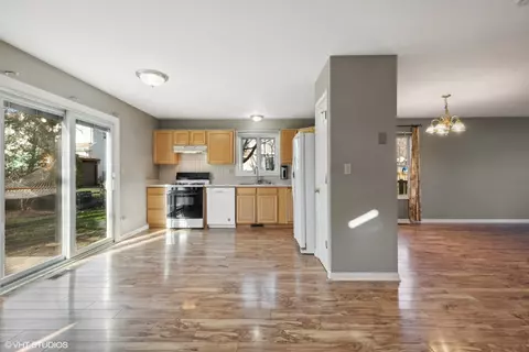Kitchen - Undisclosed, Mchenry, IL 60050 photo 2 of 2