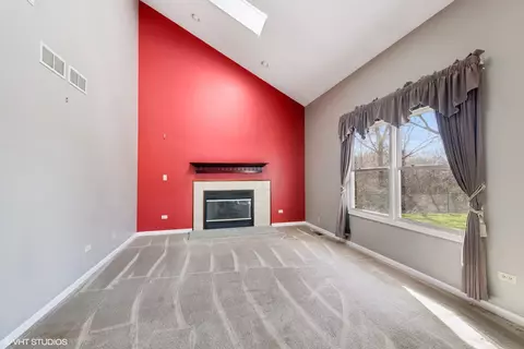 Living - Undisclosed, Mchenry, IL 60050 photo 1 of 1
