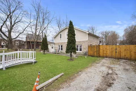 Exterior - 1005 173rd St, East Hazel Crest, IL 60429 photo 2 of 4