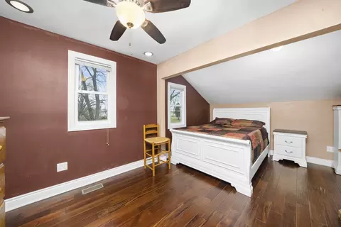 Bedroom - 1005 173rd St, East Hazel Crest, IL 60429 photo 1 of 2