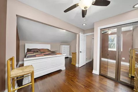 Bedroom - 1005 173rd St, East Hazel Crest, IL 60429 photo 2 of 2