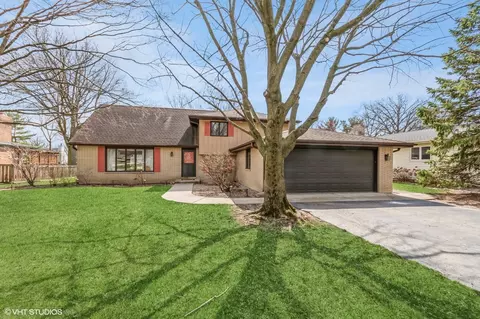 140 Markev Ln, New Lenox, IL 60451