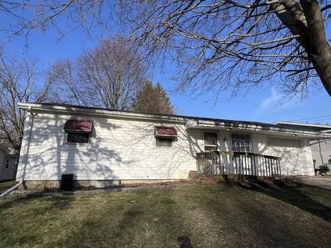 227 Truman Ave, Lanark, IL 61046