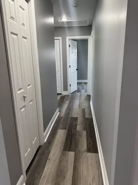Entry Way - Undisclosed, Markham, IL 60428 photo 1 of 1
