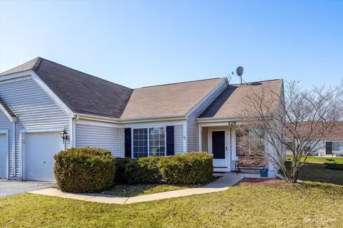 129 W Amberley Dr, Round Lake, IL 60073