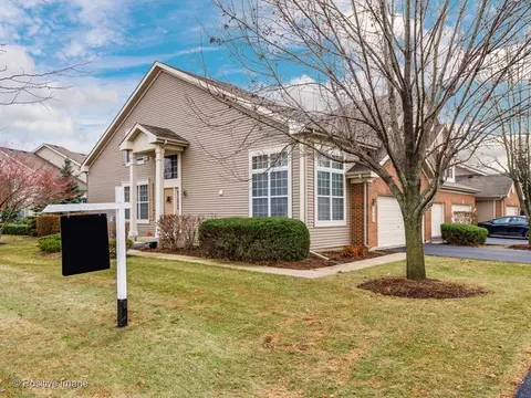 1967 Fountain Grass Cir, Bartlett, IL 60103