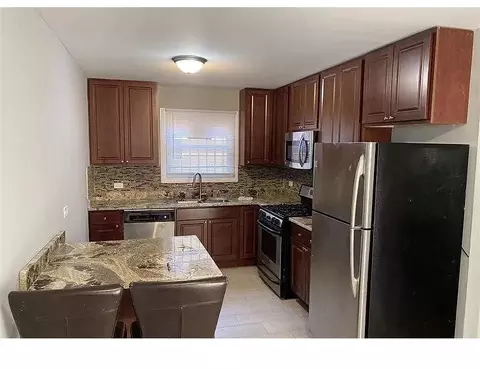Kitchen - 537 N Central Ave #E, Chicago, IL 60644 photo 1 of 1