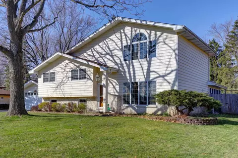 6726 Western Ave, Darien, IL 60561
