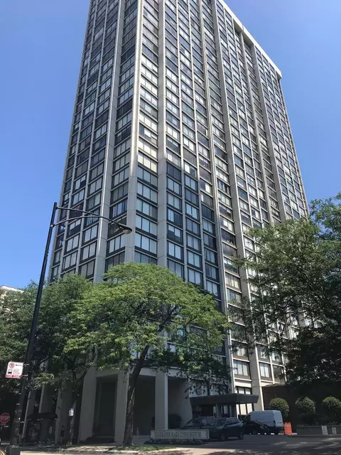 5455 N Sheridan Rd #1912, Chicago, IL 60640