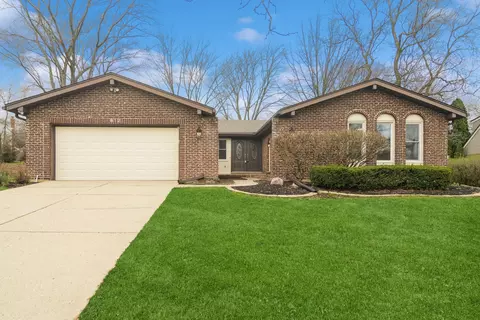 812 W Sandpiper Ct, Palatine, IL 60067