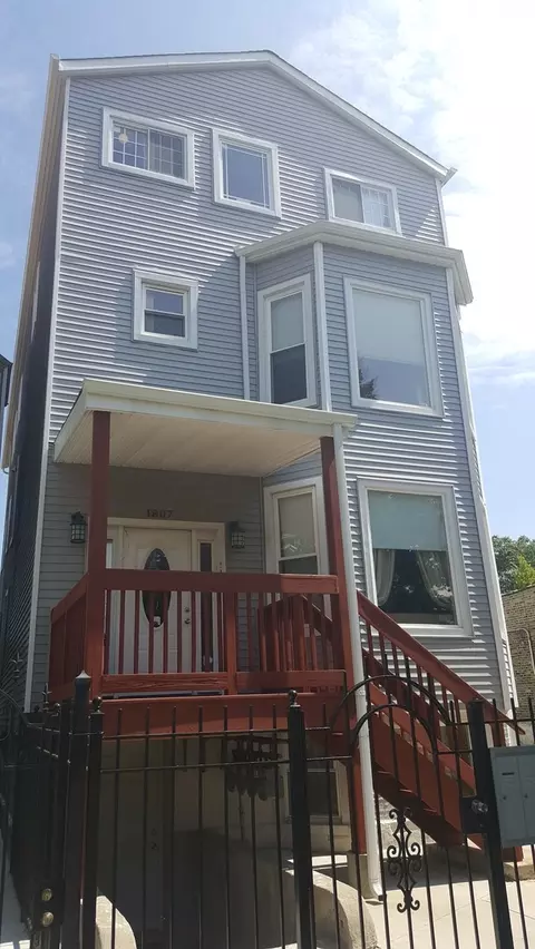 1807 N Lawndale Ave, Chicago, IL 60647
