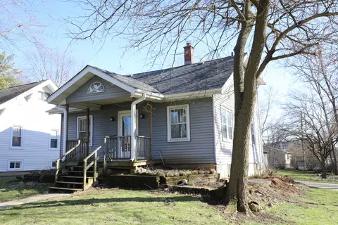 403 E Park St, Mundelein, IL 60060