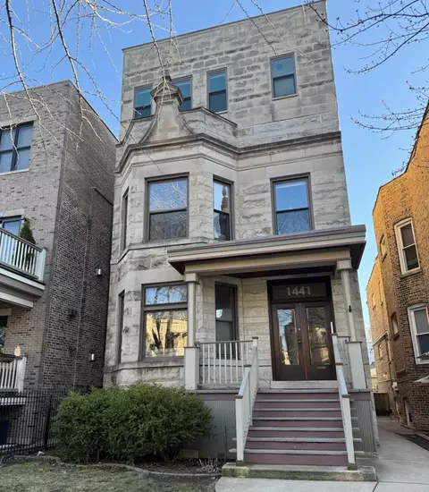 1441 W Berwyn Ave #2, Chicago, IL 60640
