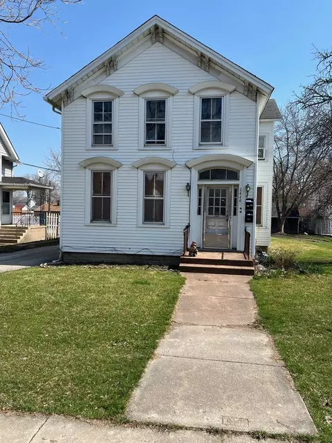 1449 Main St, Crete, IL 60417