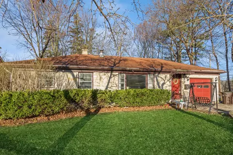 232 1st St, Crystal Lake, IL 60014
