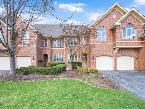117 W Seminole Ave, Elmhurst, IL 60126