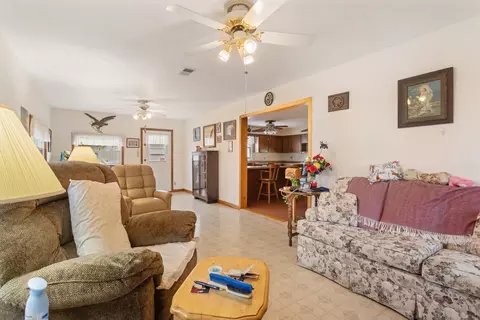 Living - 309 E North St, Mansfield, IL 61854 photo 5 of 5