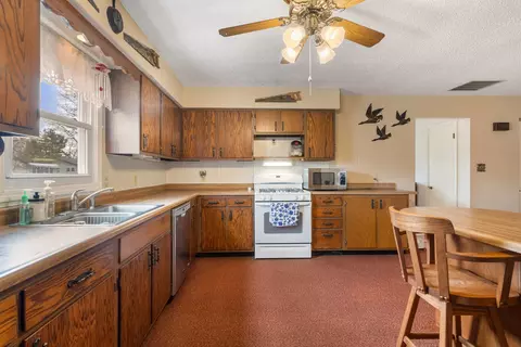 Kitchen - 309 E North St, Mansfield, IL 61854 photo 3 of 3