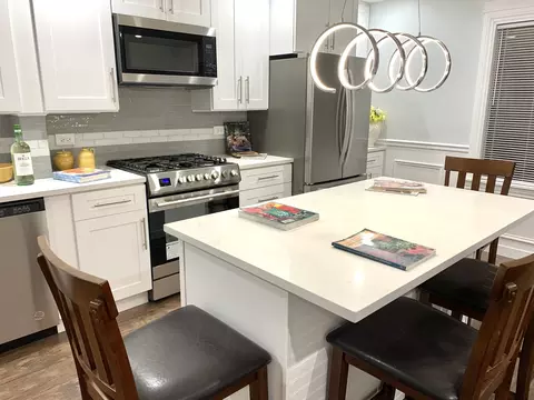 Kitchen - 10131 S Lowe Ave, Chicago, IL 60628 photo 1 of 10