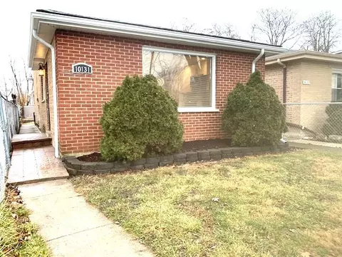 Exterior - 10131 S Lowe Ave, Chicago, IL 60628 photo 2 of 5