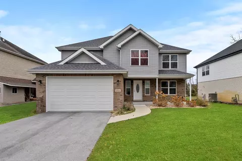 1516 Perry St, Crete, IL 60417