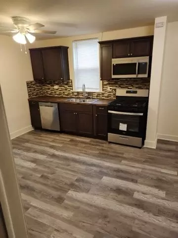 130 E 117th Pl, Chicago, IL 60628 photo 3