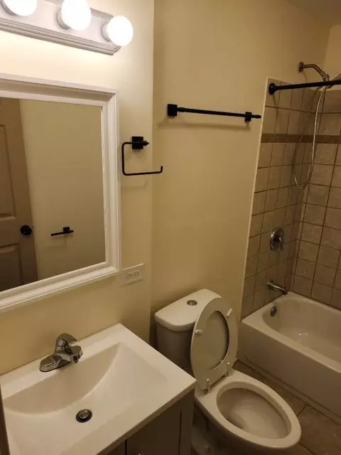 130 E 117th Pl, Chicago, IL 60628 photo 6