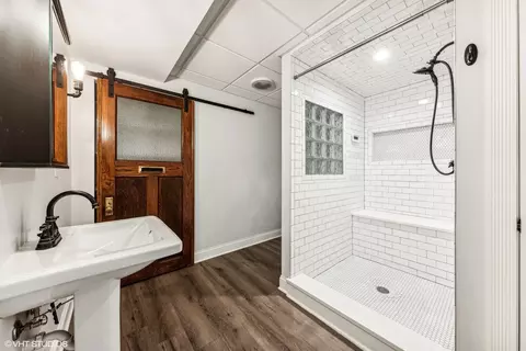 Bath - 320 E North St, Itasca, IL 60143 photo 1 of 4