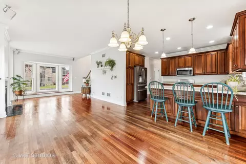 Kitchen - 320 E North St, Itasca, IL 60143 photo 1 of 3
