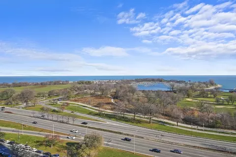 4250 N Marine Dr #1309, Chicago, IL 60613