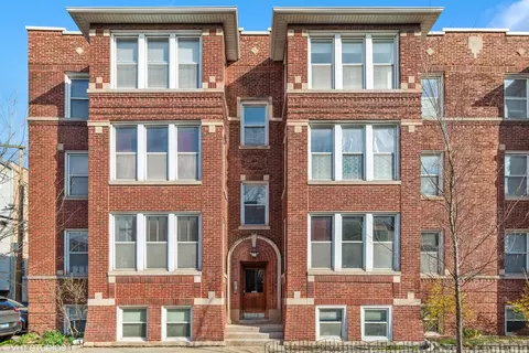 2942 W Belle Plaine Ave #3E, Chicago, IL 60618