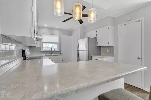 Kitchen - 656 N 10th Ave, Kankakee, IL 60901 photo 5 of 5
