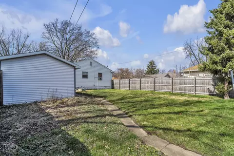 Exterior - 656 N 10th Ave, Kankakee, IL 60901 photo 5 of 5