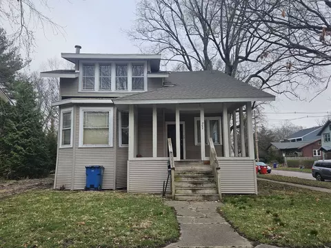 502 W John St, Champaign, IL 61820