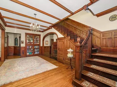 Entry Way - 140 Lawton Rd, Riverside, IL 60546 photo 1 of 1