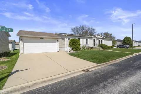 1080 Apple Ln, Manteno, IL 60950