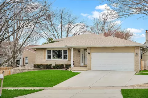 1750 Apple Valley Rd, Bolingbrook, IL 60490