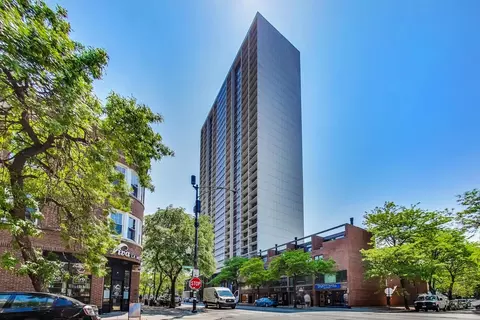 1636 N Wells St #2911, Chicago, IL 60614