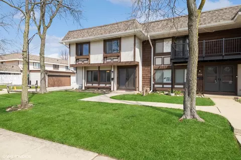 5532 Court Q, Hanover Park, IL 60133