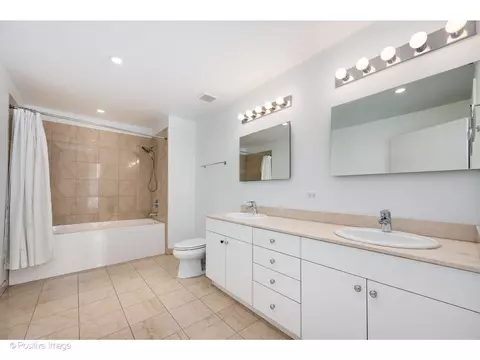 8 E Randolph St #2808, Chicago, IL 60601 photo 12
