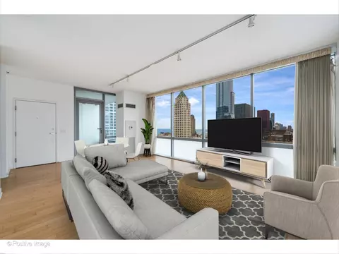 8 E Randolph St #2808, Chicago, IL 60601 photo 5