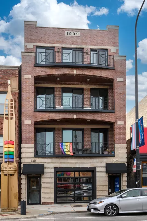 3316 N Halsted St, Chicago, IL 60657