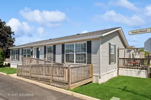 315 3rd St, Northfield, IL 60093 photo 2