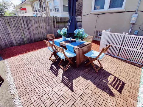 Exterior - Undisclosed, Chicago, IL 60643 photo 3 of 3