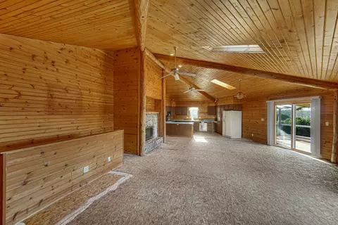 Other - 394 Ash Ct, Dekalb, IL 60115 photo 4 of 10