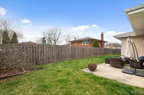 988 N Babbit Ave, Addison, IL 60101 photo 24