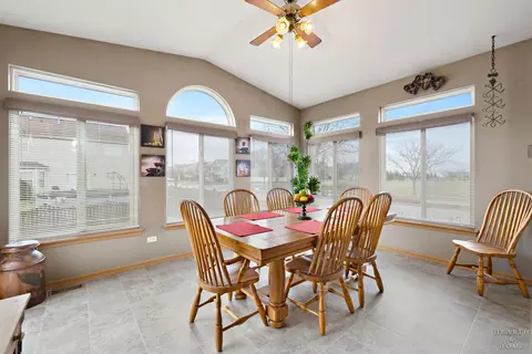 Dining - 6215 Brixton Ct, Plainfield, IL 60586 photo 1 of 2