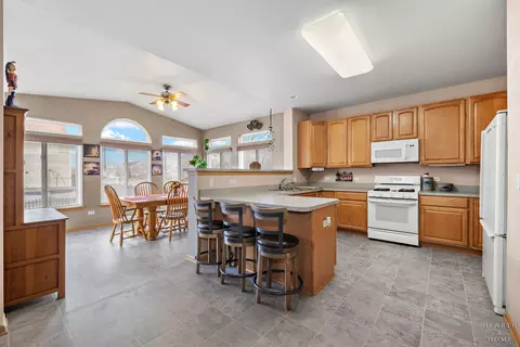 Kitchen - 6215 Brixton Ct, Plainfield, IL 60586 photo 1 of 5