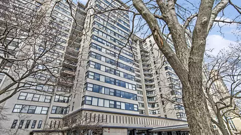 3420 N Lake Shore Dr #17N, Chicago, IL 60657
